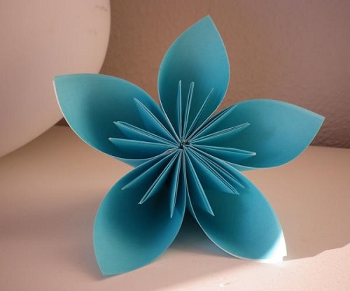 Cómo hacer flores de papel fácil y rápido -